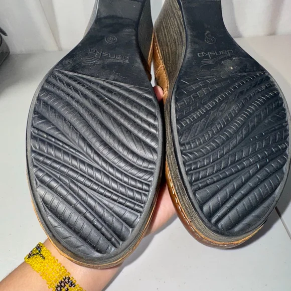 Women's Dansko Veronica Bootie brown leather ankle boots Size 40EU/ 9.5-10 US - Picture 11 of 12